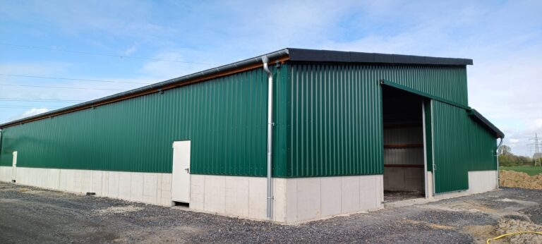 Bauprodukt-Trapezblechwand